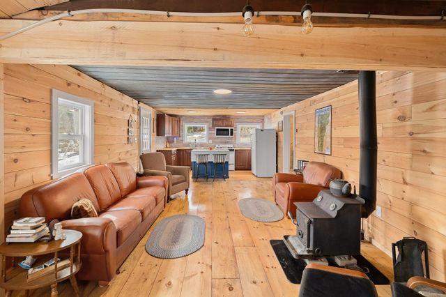 777 Tenney Pond Road, Newbury, VT 05051