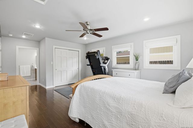 534 Woodcrest, San Antonio, TX 78209