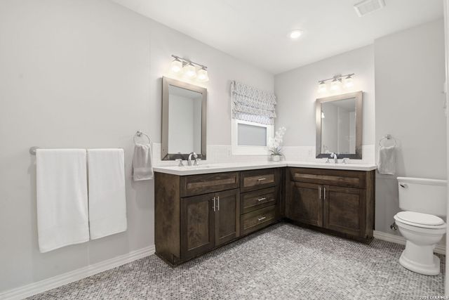 534 Woodcrest, San Antonio, TX 78209