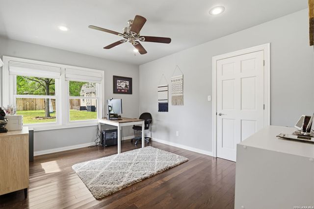 534 Woodcrest, San Antonio, TX 78209