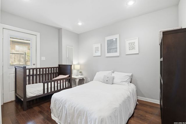 534 Woodcrest, San Antonio, TX 78209