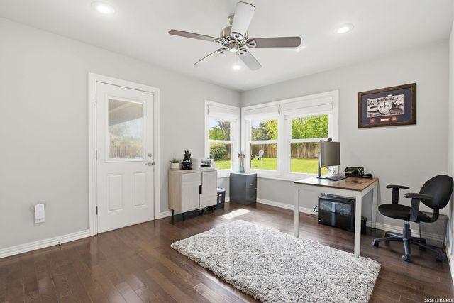 534 Woodcrest, San Antonio, TX 78209