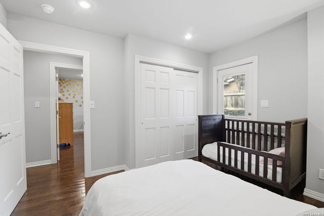 534 Woodcrest, San Antonio, TX 78209