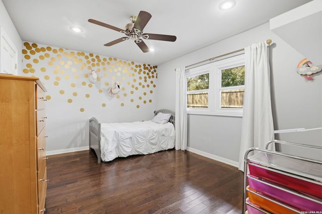 534 Woodcrest, San Antonio, TX 78209