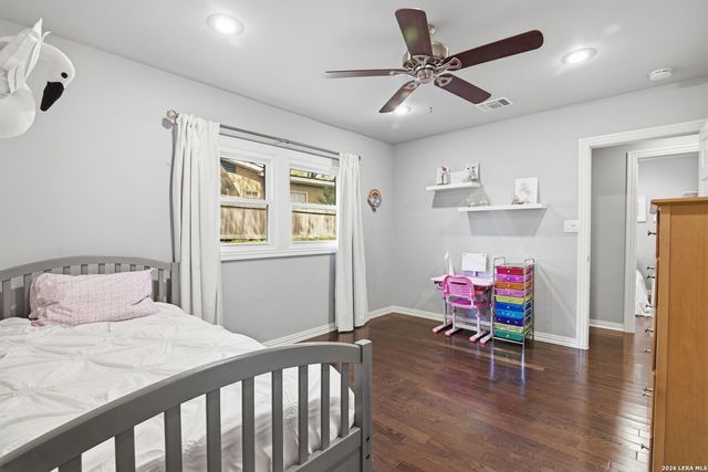 534 Woodcrest, San Antonio, TX 78209