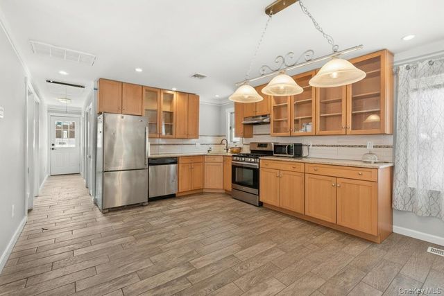 50 Furman Lane, Patchogue, NY 11772