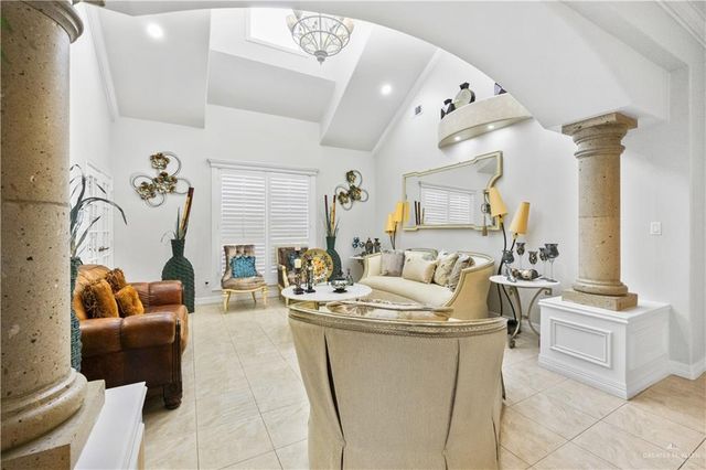 800 E Mile 3 Road, Mission, TX 78573