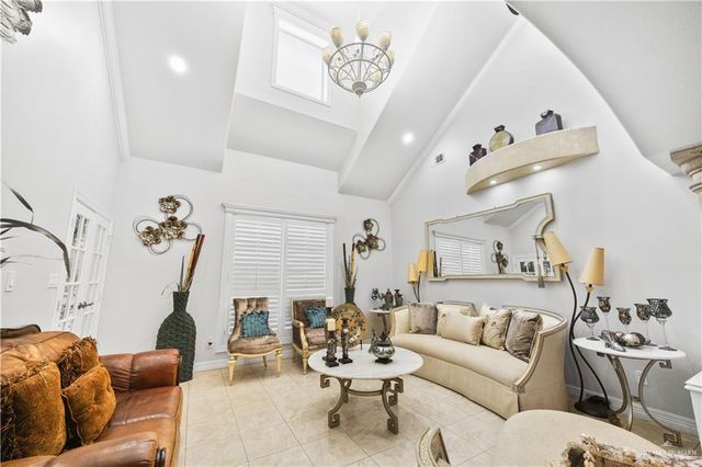 800 E Mile 3 Road, Mission, TX 78573