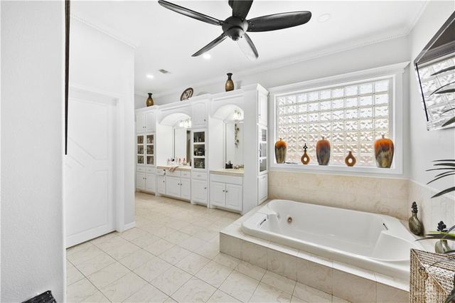 800 E Mile 3 Road, Mission, TX 78573