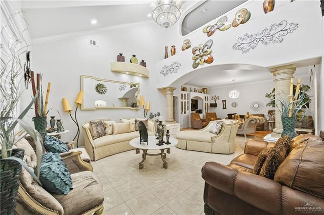 800 E Mile 3 Road, Mission, TX 78573