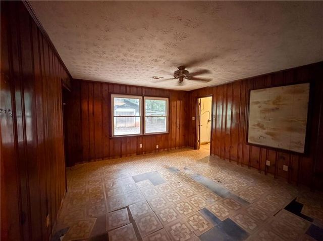 686 Hancock Bridge Road, Winder, GA 30680