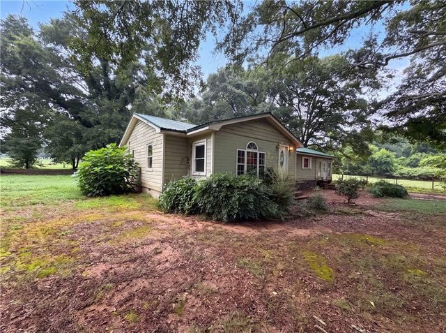 686 Hancock Bridge Road, Winder, GA 30680