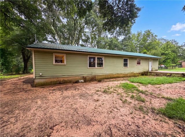 686 Hancock Bridge Road, Winder, GA 30680