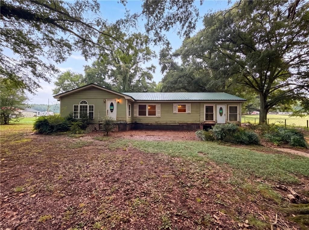 686 Hancock Bridge Road, Winder, GA 30680