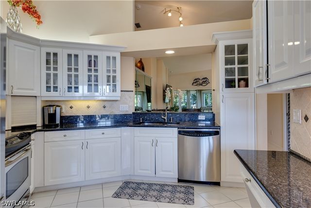 8420 Excalibur CIR R12, Naples, FL 34108