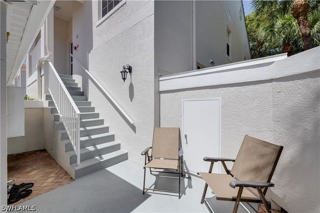 8420 Excalibur CIR R12, Naples, FL 34108