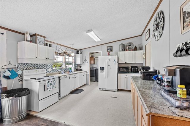 7176 Highway 412, Hindsville, AR 72738