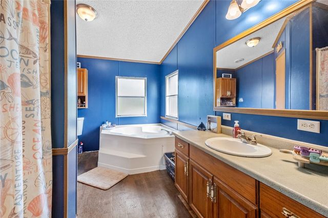 7176 Highway 412, Hindsville, AR 72738