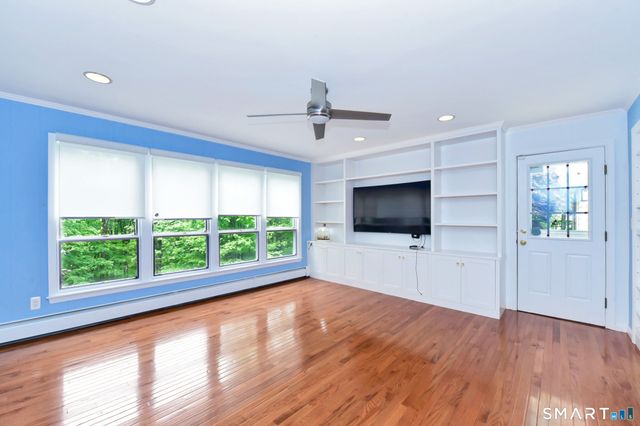 17 Grey Hollow Road, Norwalk, CT 06850
