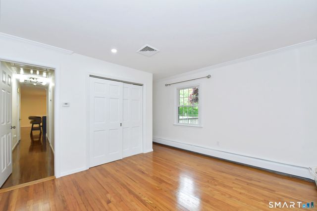 17 Grey Hollow Road, Norwalk, CT 06850
