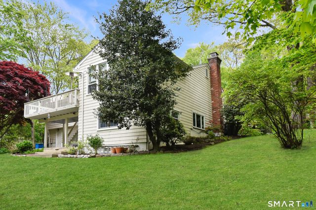17 Grey Hollow Road, Norwalk, CT 06850