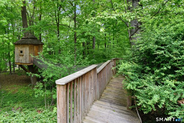 17 Grey Hollow Road, Norwalk, CT 06850