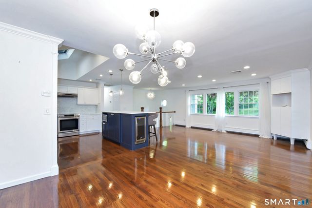 17 Grey Hollow Road, Norwalk, CT 06850