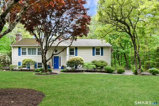 17 Grey Hollow Road, Norwalk, CT 06850