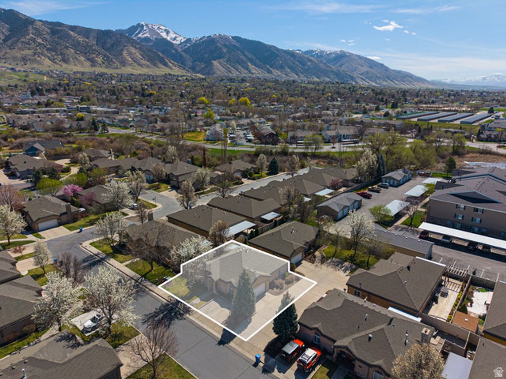 Image 18 of property listing at 410 COBBLESTONE DR, Providence, UT 84332