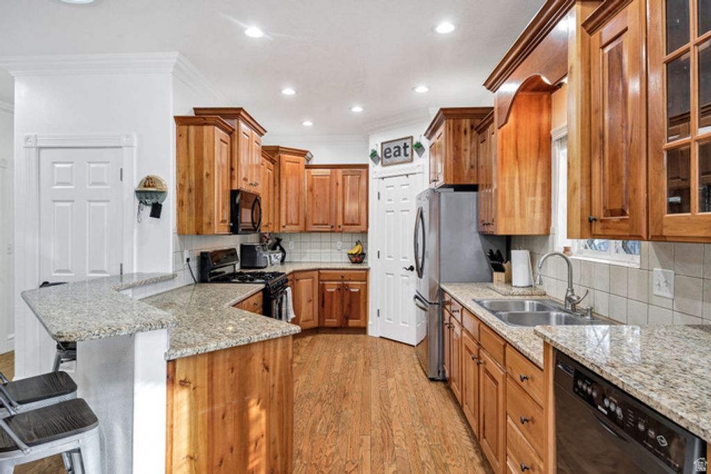 Image 3 of property listing at 410 COBBLESTONE DR, Providence, UT 84332