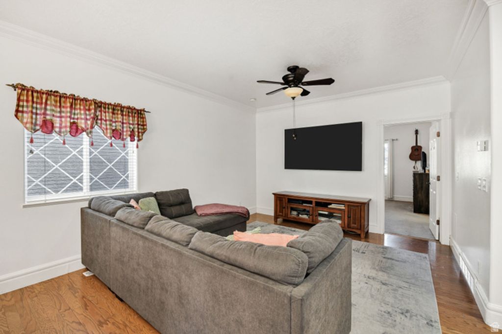 Image 6 of property listing at 410 COBBLESTONE DR, Providence, UT 84332