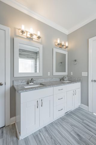 8125 Burgundy Circle, Chattanooga, TN 37421