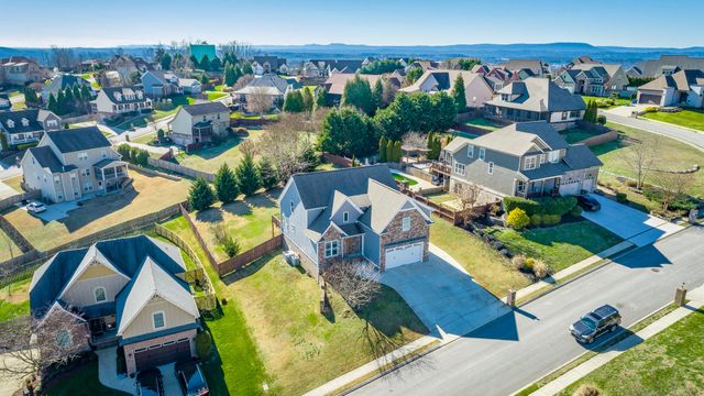 8125 Burgundy Circle, Chattanooga, TN 37421