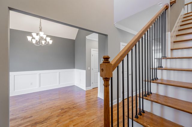 8125 Burgundy Circle, Chattanooga, TN 37421