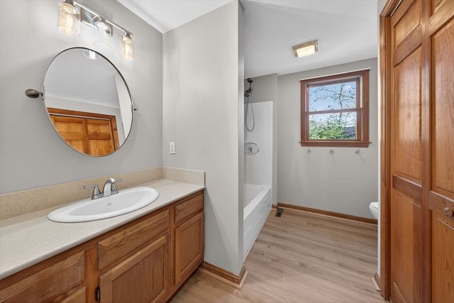 4 Robinwood Circle, Sandwich, MA 02644