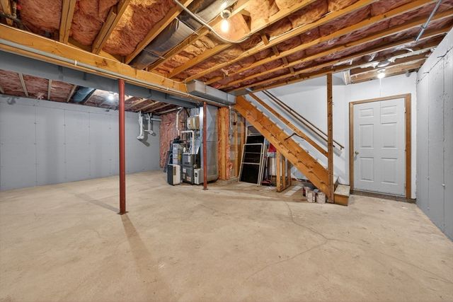 4 Robinwood Circle, Sandwich, MA 02644