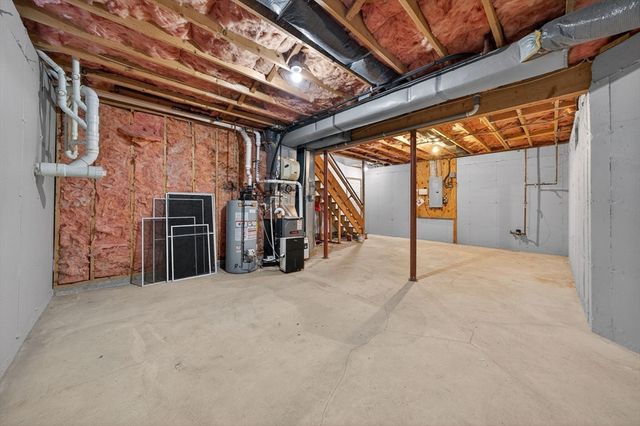 4 Robinwood Circle, Sandwich, MA 02644