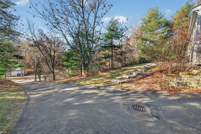 4 Robinwood Circle, Sandwich, MA 02644