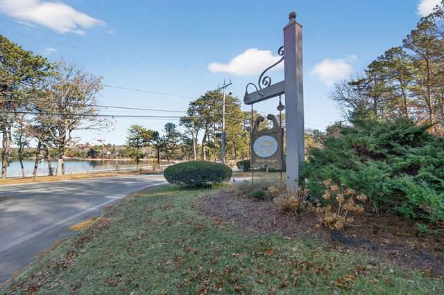 4 Robinwood Circle, Sandwich, MA 02644