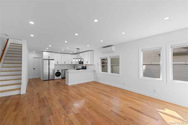 122-19 Lucas Street, Springfield Gardens, NY 11413