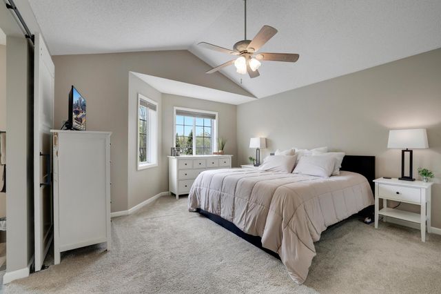 881 Kimberly Lane, Chanhassen, MN 55317