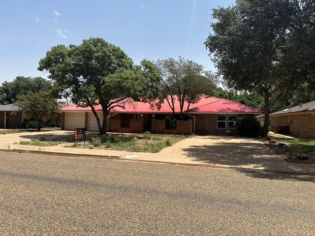 2025 Mustang Drive, Levelland, TX 79336