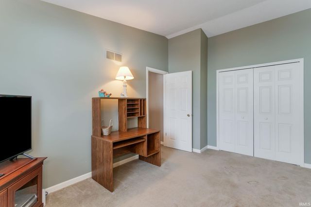 5803 Aberdeen Drive, South Bend, IN 46614