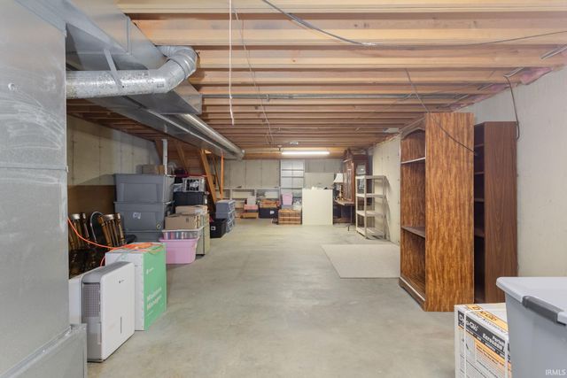 5803 Aberdeen Drive, South Bend, IN 46614