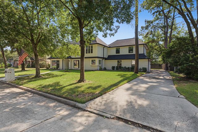 5911 Sandypine Court, Spring, TX 77379