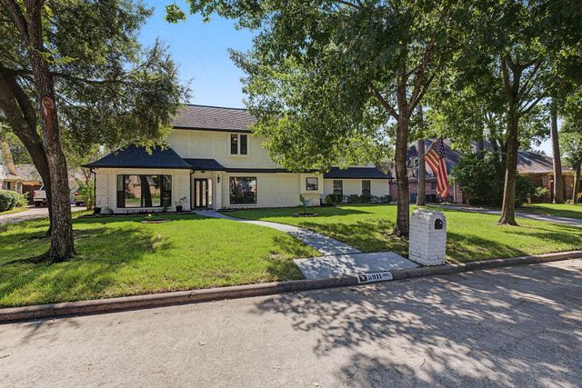 5911 Sandypine Court, Spring, TX 77379