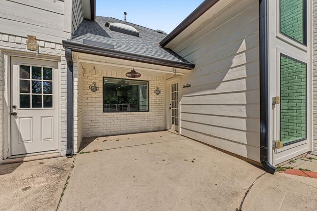 5911 Sandypine Court, Spring, TX 77379