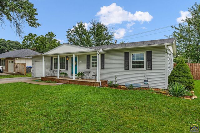 3114 SW Arnold AVE, Topeka, KS 66614