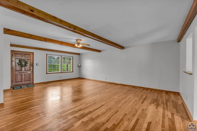 3114 SW Arnold AVE, Topeka, KS 66614