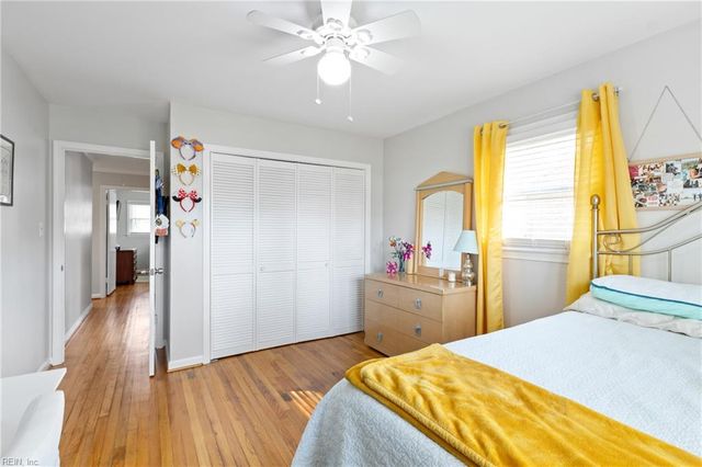 202 Bayberry LN, Yorktown, VA 23693